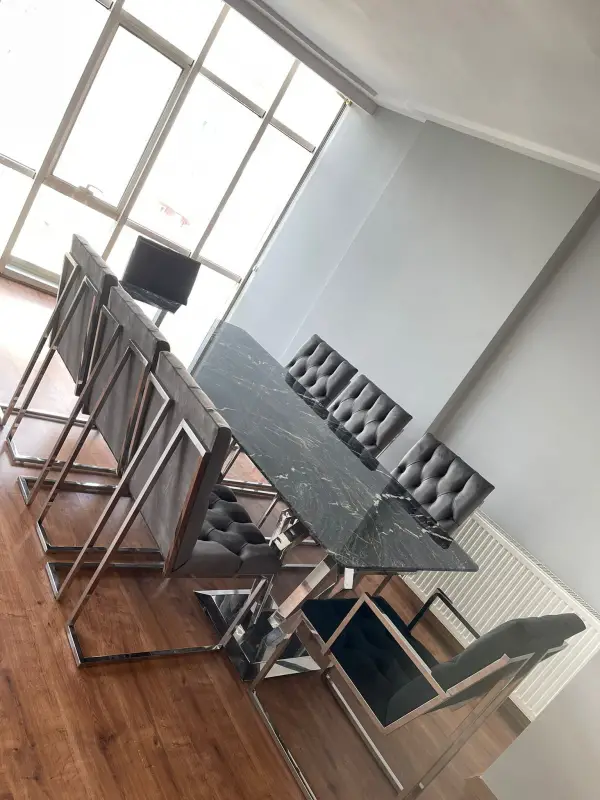 PASLANMAZ ÇELİK MASA TAKIMI KAPİTONELİ RİVA SANDALYE